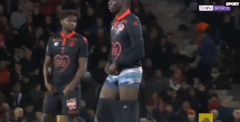 意媒：莫拉塔是科莫本赛季最大的失望，他需尽快恢复心理平衡