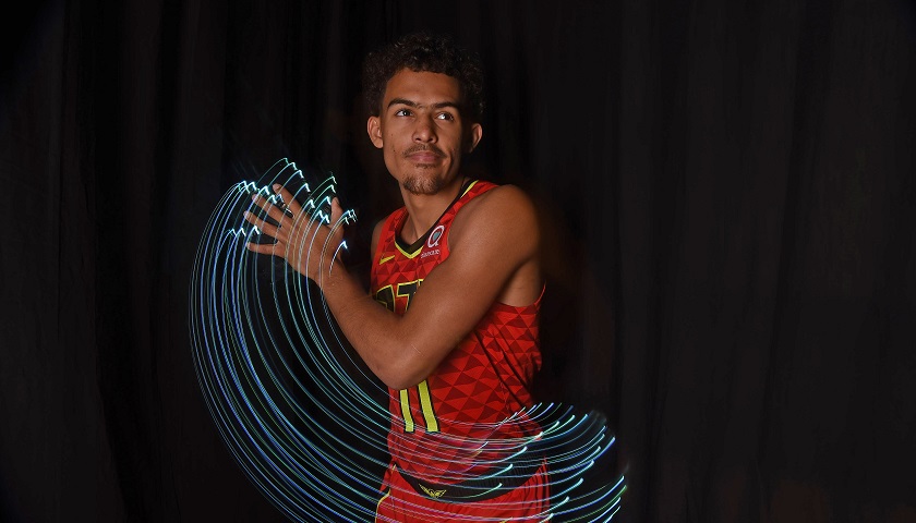 杰伦·布朗本赛季已经10次单节砍下15+，高居联盟第一（杰伦·布朗本季单节15+达成10次，领跑全联盟）