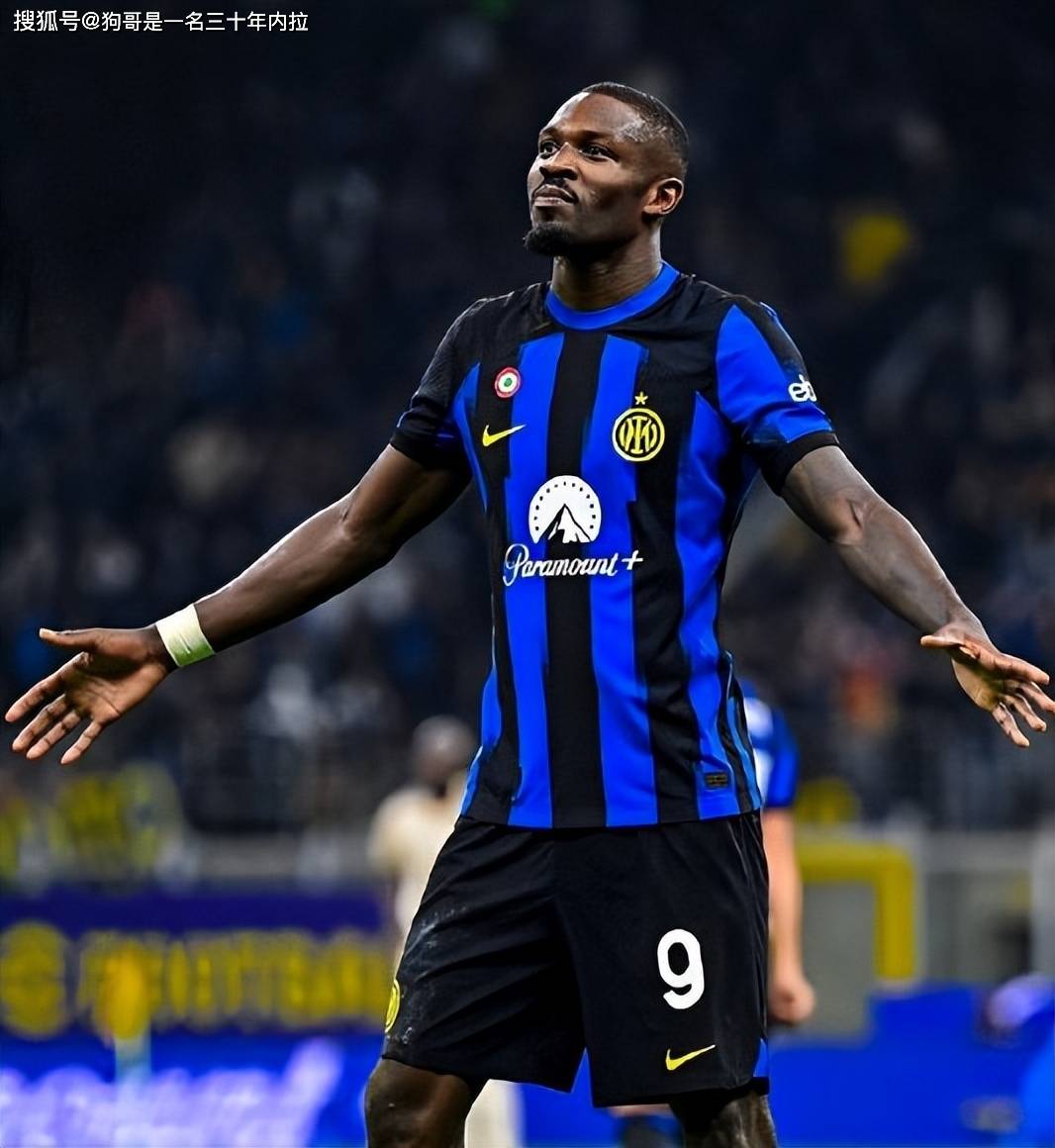 姆巴佩因伤退出法国队后去迪拜？桑巴：我们没有任何问题（姆巴佩伤退后飞往迪拜？桑巴回应：没有任何问题）