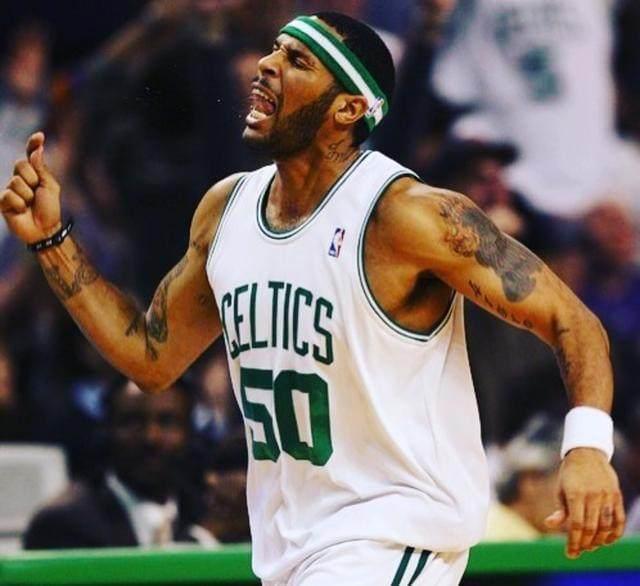 萨林杰成水货？广东三小外援太强势，杜锋缺一个“黑又硬”中锋！（萨林杰被打回原形？广东三小外援强势，杜锋亟需一名强硬中锋）