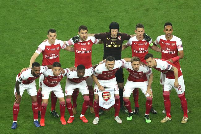 意媒：马佐基离队后，那不勒斯将全力签下热那亚的诺顿-库菲（意媒：马佐基离队后，那不勒斯将加速引进热那亚后卫诺顿-库菲）