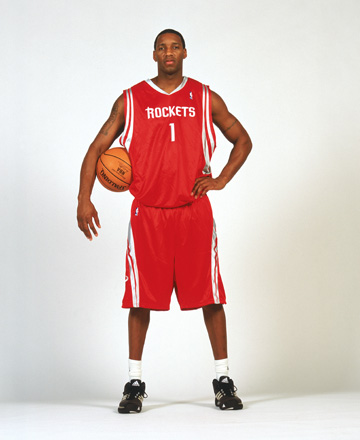 斯基拉：安古伊萨左大腿股二头肌严重撕裂，预计将缺阵40天（斯基拉：安古伊萨左腿股二头肌重度撕裂，预计伤停40天）